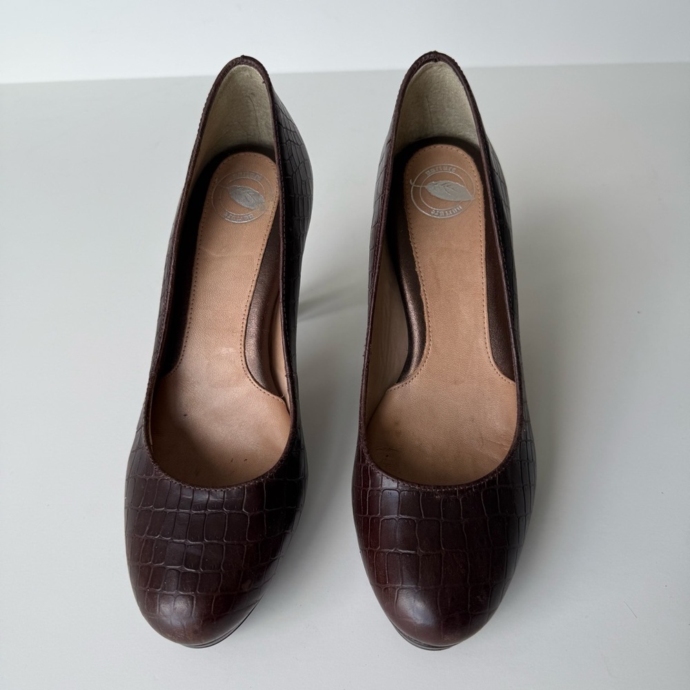 Nurture by Lamaze Brown Croc-Embossed Heels - Picture 12 of 14